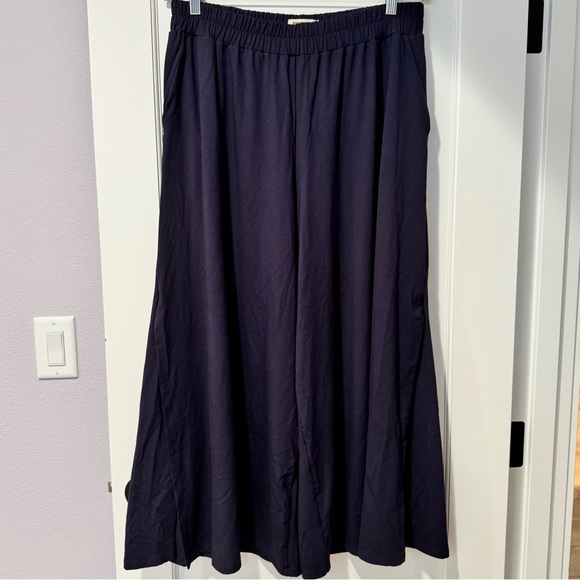 Free Label Pants - EUC Rai Crop Wide-Leg Pants double as a midi skirt XL navy blue purple